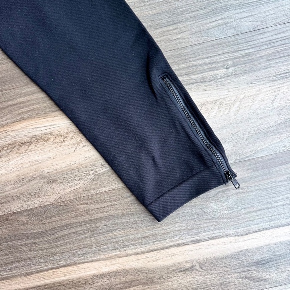 Spanx Look At Me Now Seamless Black Ankle Zip Leggings Size 1X - Picture 7 of 15